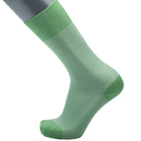 Feine Socken aus 100 % Baumwolle mit Fischgrätenmuster in Grün, Gr. 43/44 - BGENTS