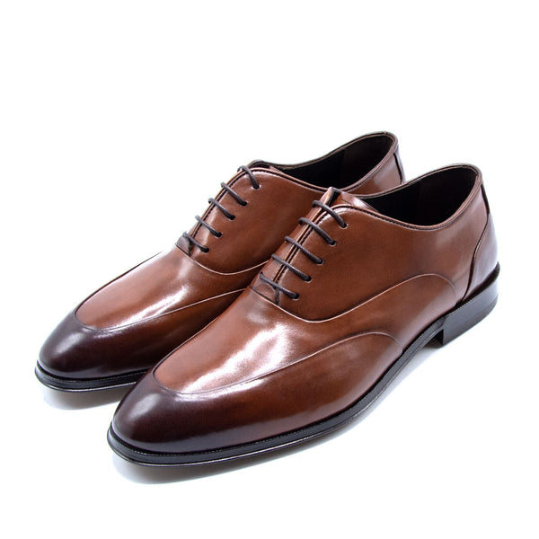 Oxford Shoes in Cognac