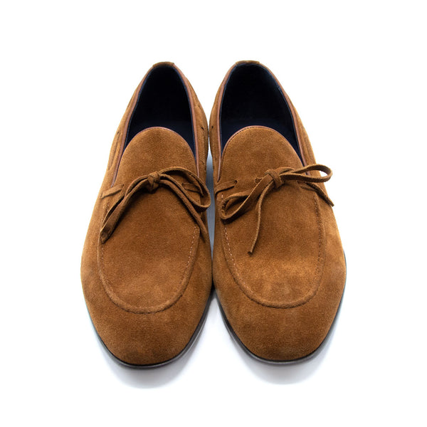 Loafer aus Veloursleder mit Schleife in Cognac