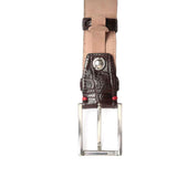 Brauner Ledergürtel mit Krokoprägung und Sattlerstich in Rot von BGENTS Unterseite