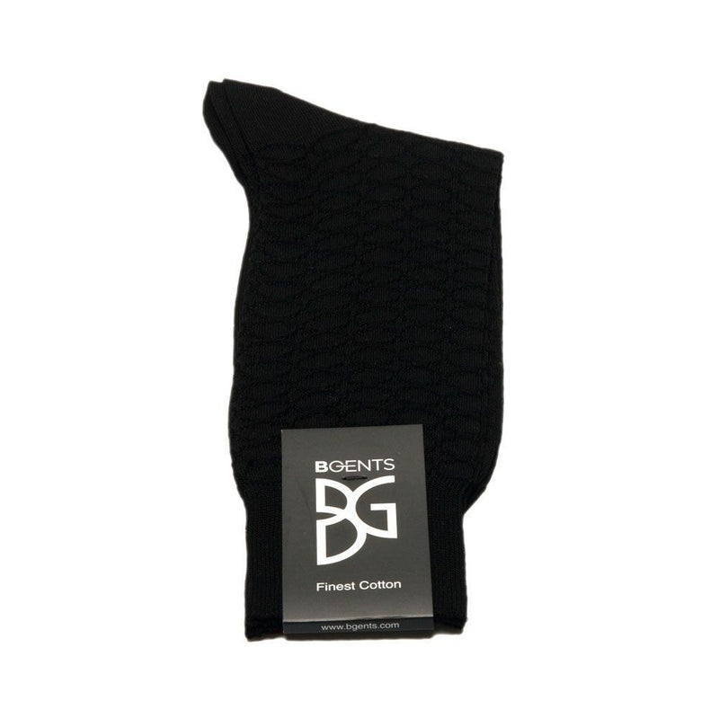 Feine Socken aus 100 % Baumwolle mit großem Wabenmuster in Schwarz von BGENTS gelegt