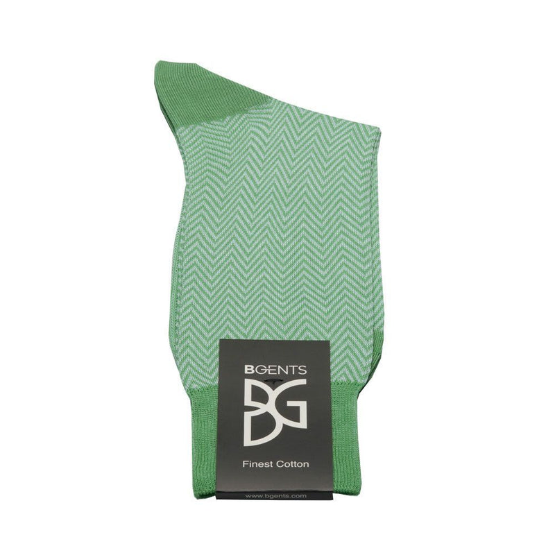 Feine Socken aus 100 % Baumwolle mit Fischgrätenmuster in Grün von BGENTS gelegt