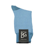 Feine Socken aus 100 % Baumwolle mit Hahnentrittmuster in Hellblau von BGENTS gelegt