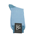 Feine Socken aus 100 % Baumwolle mit Streifenmuster in Hellblau von BGENTS gelegt