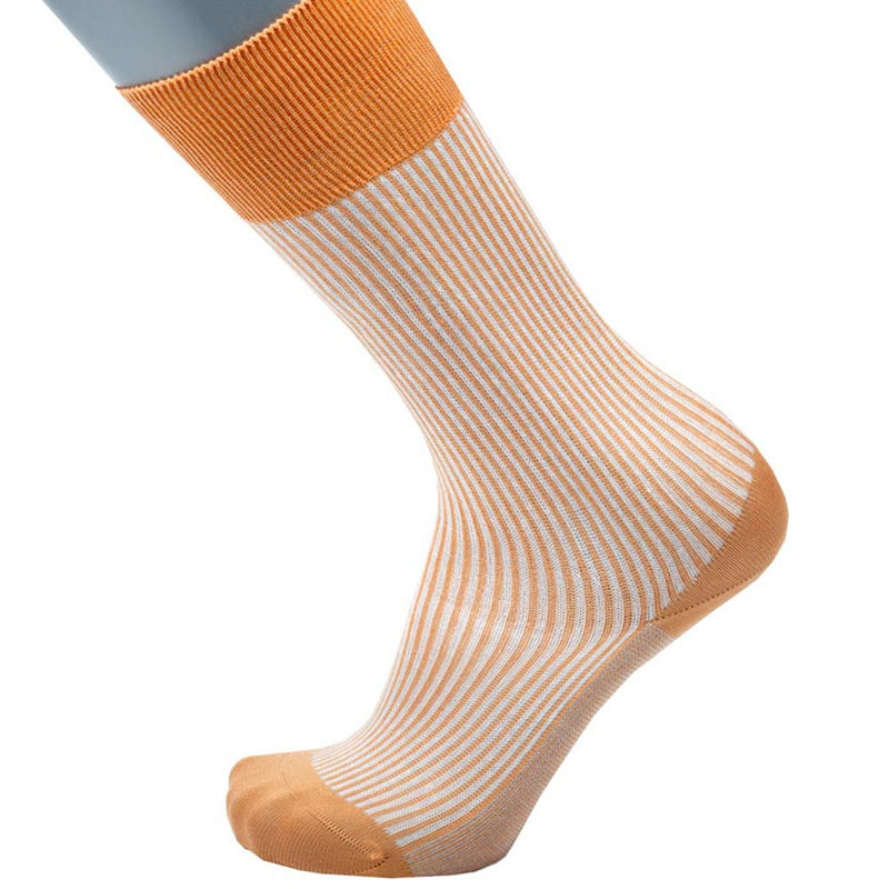 Feine Socken aus 100 % Baumwolle mit Streifenmuster in Orange, Gr. 41/42 - BGENTS
