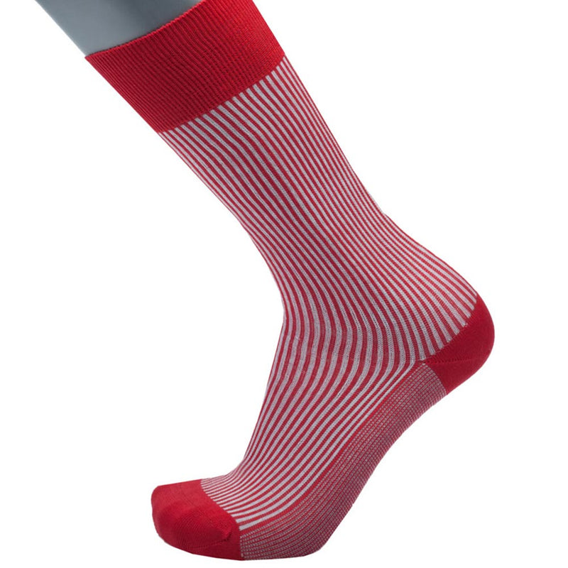 Feine Socken aus 100 % Baumwolle mit Streifenmuster in Rot, Gr. 39/40 - BGENTS