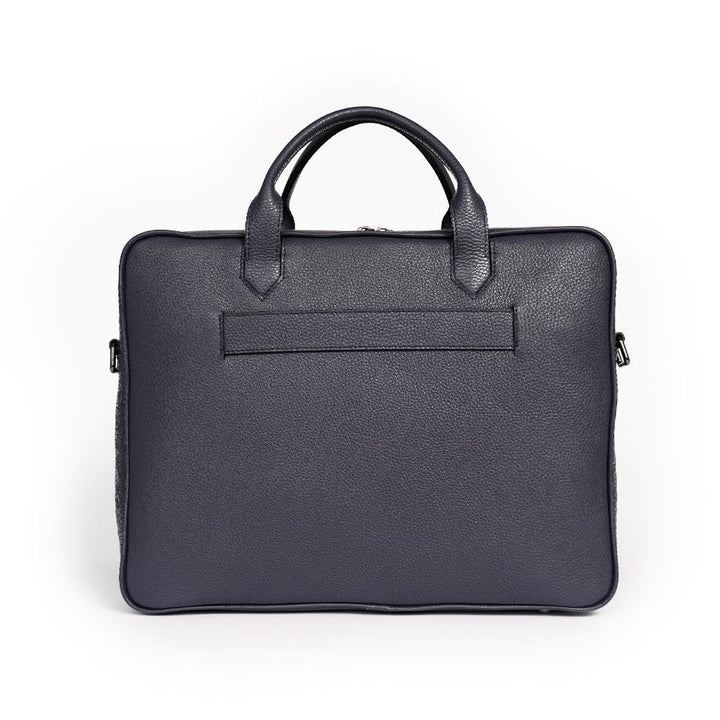 Akten- und Laptoptasche aus genarbtem Leder in Dunkelblau von BGENTS Rückseite